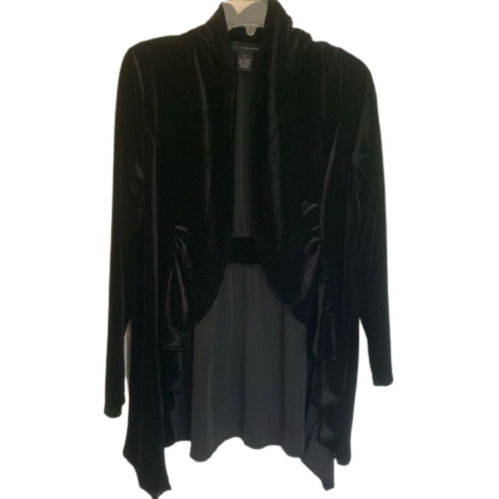 🧥✨ Elevate Your Wardrobe with this Luxurious Black Velour Jacket! Size: XL ✨🧥